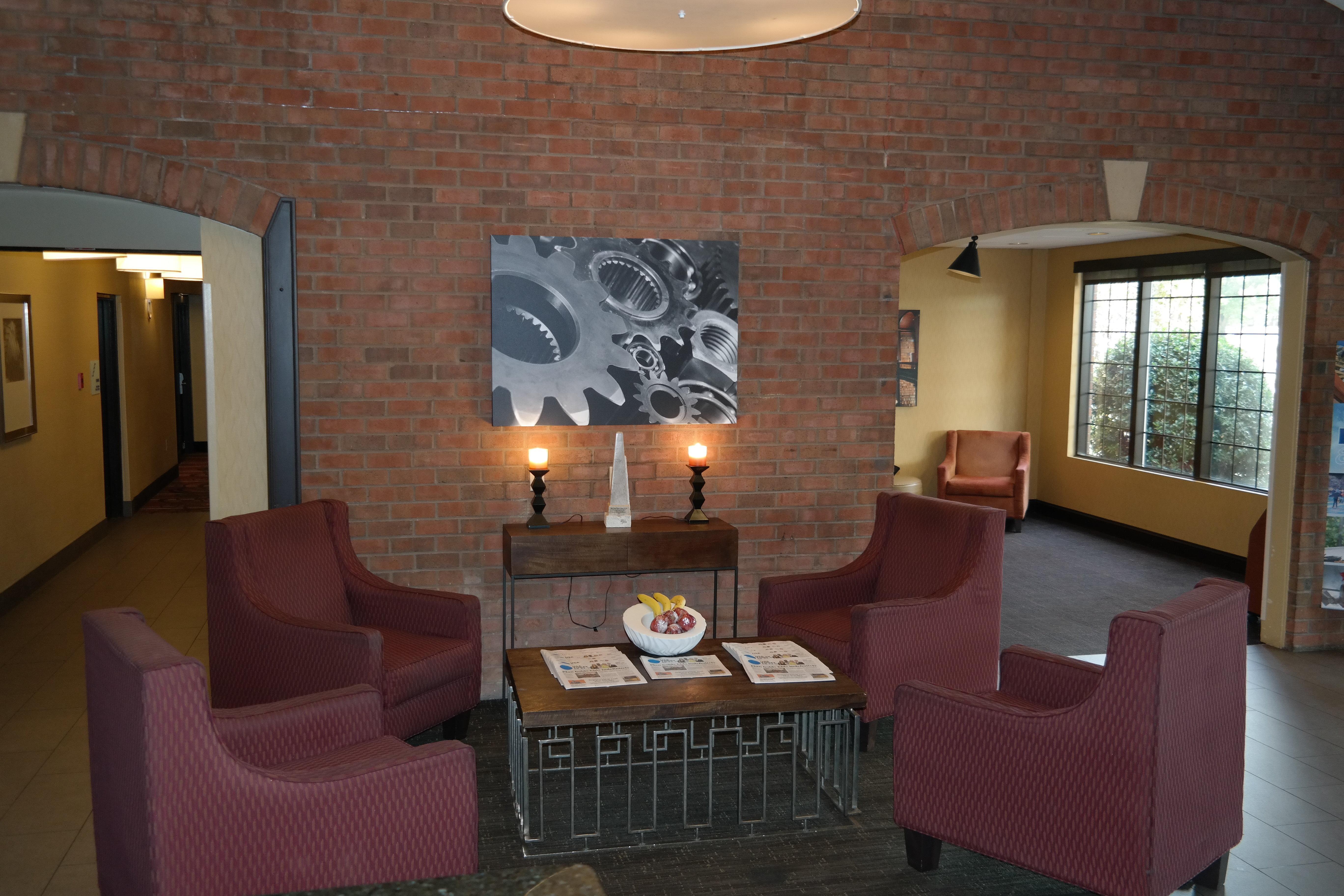 Holiday Inn Express Fredericksburg - Southpoint By Ihg Exterior photo