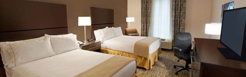 Holiday Inn Express Fredericksburg - Southpoint By Ihg Exterior photo