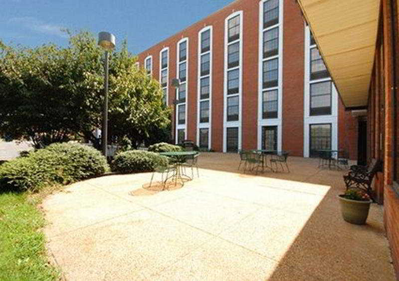 Holiday Inn Express Fredericksburg - Southpoint By Ihg Exterior photo